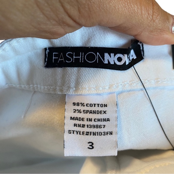 NWT Fashion Nova - White high waisted skinny jeans - Picture 7 of 7